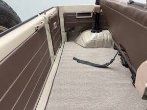 Immagine 6/24 di Toyota Land Cruiser LJ73 (1991)