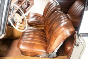 Image 5/54 of Mercedes-Benz 220 SE b (1963)