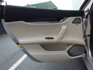 Image 54/90 of Maserati Quattroporte GTS (2013)