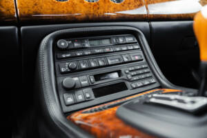 Imagen 24/36 de Jaguar XK8 4.0 (1999)