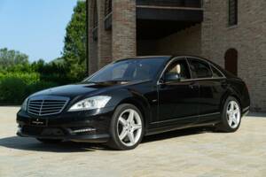 Immagine 1/50 di Mercedes-Benz S 350 CDI BlueEFFICIENCY L (2011)