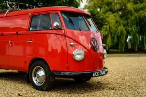 Image 7/50 of Volkswagen T1 panel van (1963)