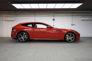 Immagine 10/50 di Ferrari FF (2011)