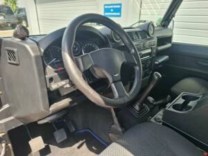 Bild 28/35 von Land Rover Defender 110 (2012)