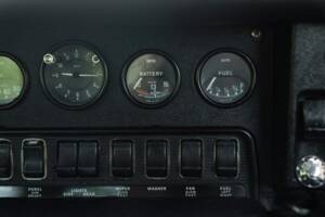 Image 44/50 de Jaguar E-Type (1968)