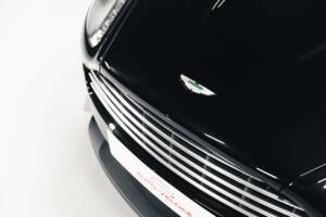 Image 15/38 of Aston Martin Virage (2012)
