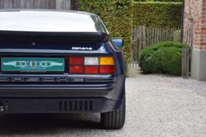 Immagine 18/40 di Porsche 944 (1985)