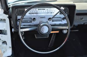 Image 28/50 of Lincoln Continental Convertible (1967)