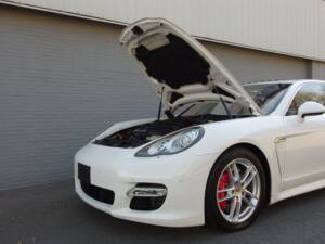 Bild 87/99 von Porsche Panamera Turbo (2009)