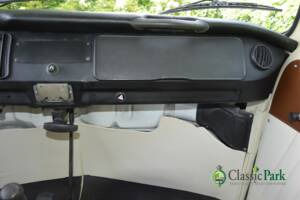 Bild 33/50 von Volkswagen T2b Camper (1976)