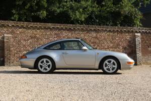 Imagen 38/50 de Porsche 911 Carrera (1996)