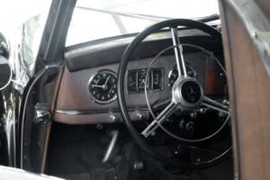 Image 19/50 de Mercedes-Benz 170 S Cabriolet A (1951)