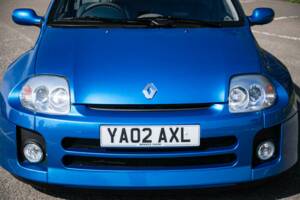 Image 10/34 of Renault Clio II V6 (2002)