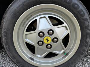 Immagine 34/100 di Ferrari 208 GTS Turbo (1989)