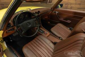 Image 2/8 de Mercedes-Benz 450 SL (1973)