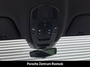 Bild 28/31 von Porsche Cayenne Coupé E-Hybrid (2025)