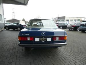 Imagen 5/21 de Mercedes-Benz 200 D (1984)