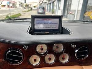 Image 44/44 of Bentley Arnage Green Label (2000)