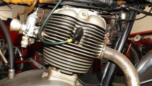 Immagine 18/30 di Moto Morini 175 Turismo (1962)