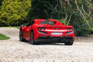 Image 11/19 of Ferrari F8 Spider (2020)