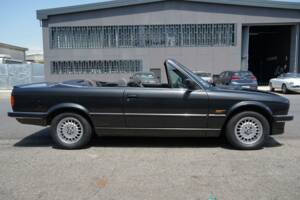 Image 8/19 de BMW 320i (1989)