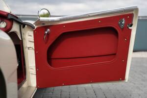 Image 14/50 of Austin-Healey 100&#x2F;6 (BN6) (1958)
