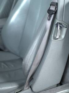 Image 43/56 de Mercedes-Benz 500 SL (1993)
