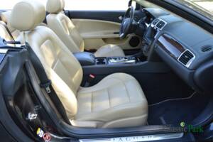 Image 34/50 de Jaguar XK (2012)