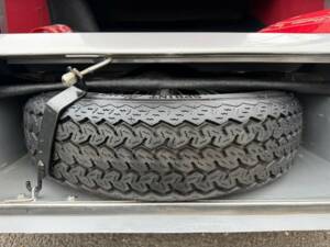 Image 47/50 of Jaguar XK 120 OTS (1953)