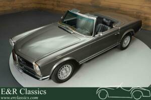 Image 1/18 of Mercedes-Benz 280 SL (1968)
