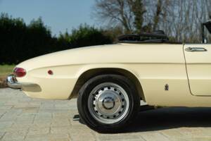 Bild 33/50 von Alfa Romeo 1750 Spider Veloce (1969)