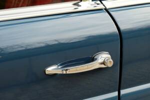 Image 42/76 de Mercedes-Benz 220 S b (1963)