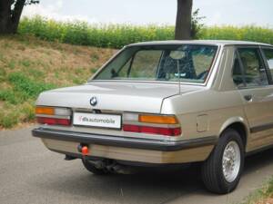 Image 10/42 of BMW 528i (1900)