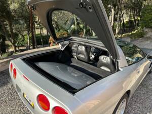 Image 19/191 of Chevrolet Corvette (1999)