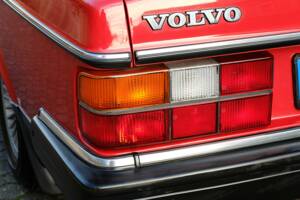 Image 48/75 de Volvo 240 (1986)