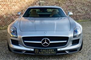 Image 5/50 de Mercedes-Benz SLS AMG (2011)