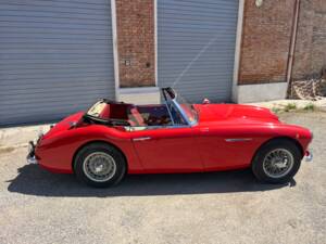 Imagen 9/19 de Austin-Healey 3000 Mk II (BJ7) (1964)