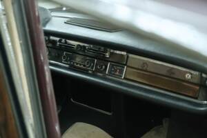 Image 46/50 of Mercedes-Benz 300 SE lang (1965)