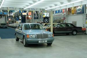 Bild 50/50 von Mercedes-Benz 420 SE (1988)