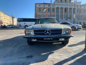 Imagen 5/5 de Mercedes-Benz 380 SLC (1982)