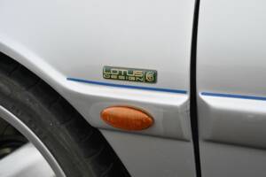 Image 22/50 of Lotus Esprit SE (1990)