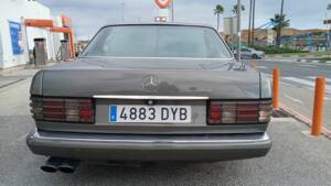 Image 8/8 of Mercedes-Benz 560 SEL (1988)