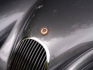 Image 17/33 of Jaguar XK 120 OTS (1951)