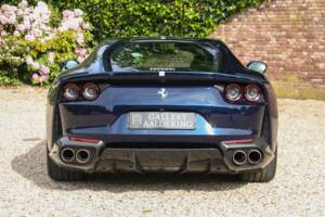 Image 6/50 of Ferrari 812 Superfast (2020)