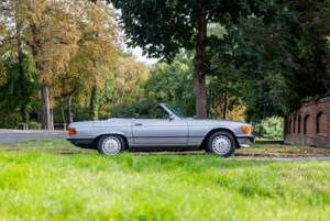 Afbeelding 15/27 van Mercedes-Benz 420 SL (1987)