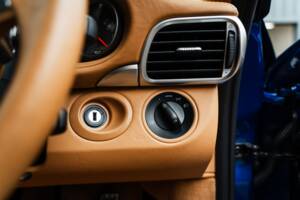 Bild 33/51 von Porsche 911 Carrera 4 GTS (2011)