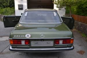 Bild 11/11 von Mercedes-Benz 230 CE (1983)