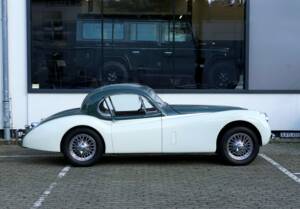 Image 3/13 of Jaguar XK 120 FHC (1953)