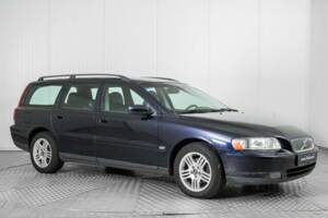 Bild 5/48 von Volvo V 70 2.4 (2006)