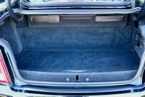 Image 26/50 of Aston Martin V12 Vanquish (2002)